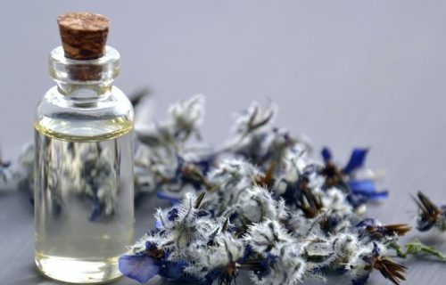 A fragrant way to manage respiratory distress